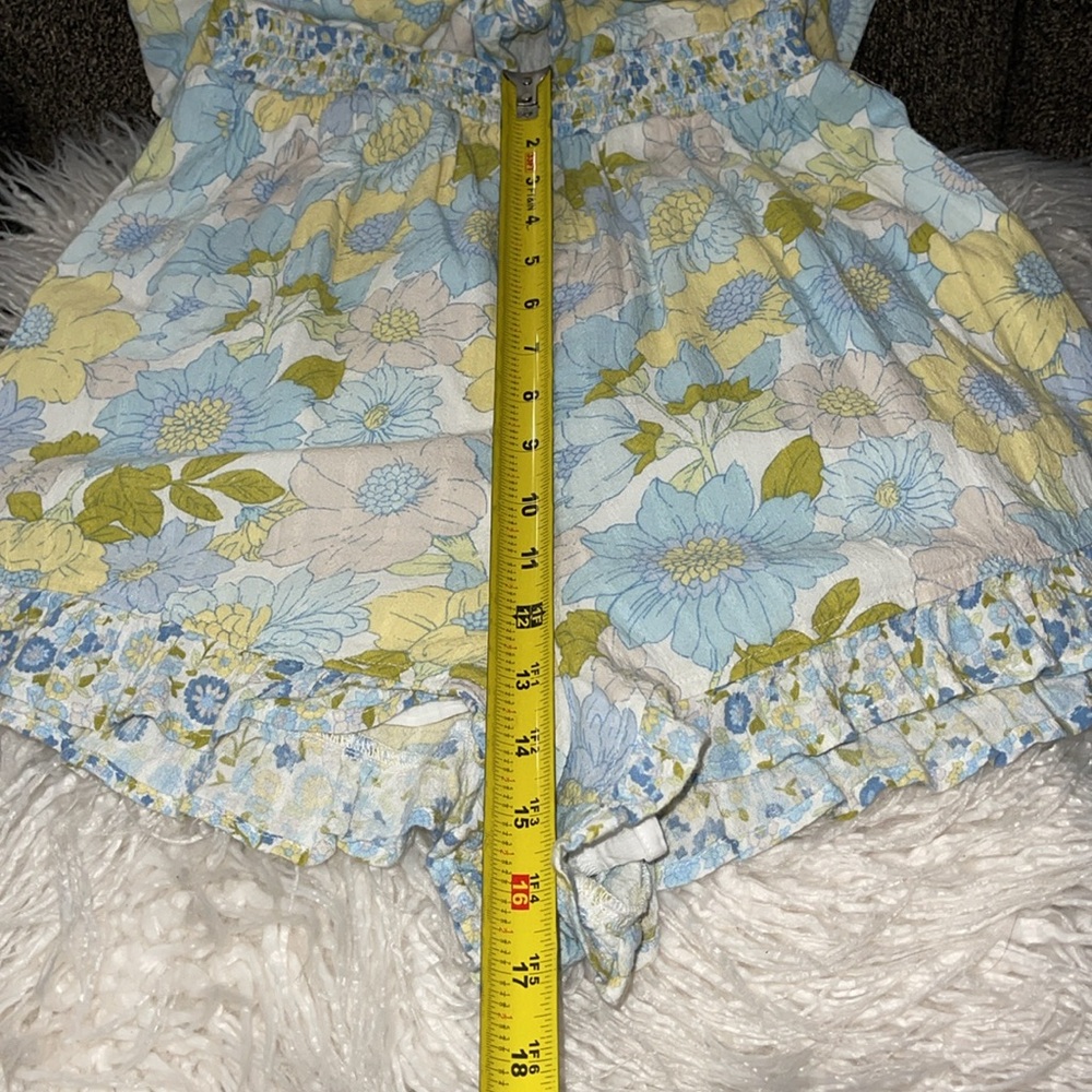 American Eagle Floral Cut-Out Tie-Front Romper Ruffled Hem Elastic Waist Sz XS. - Picture 7 of 17